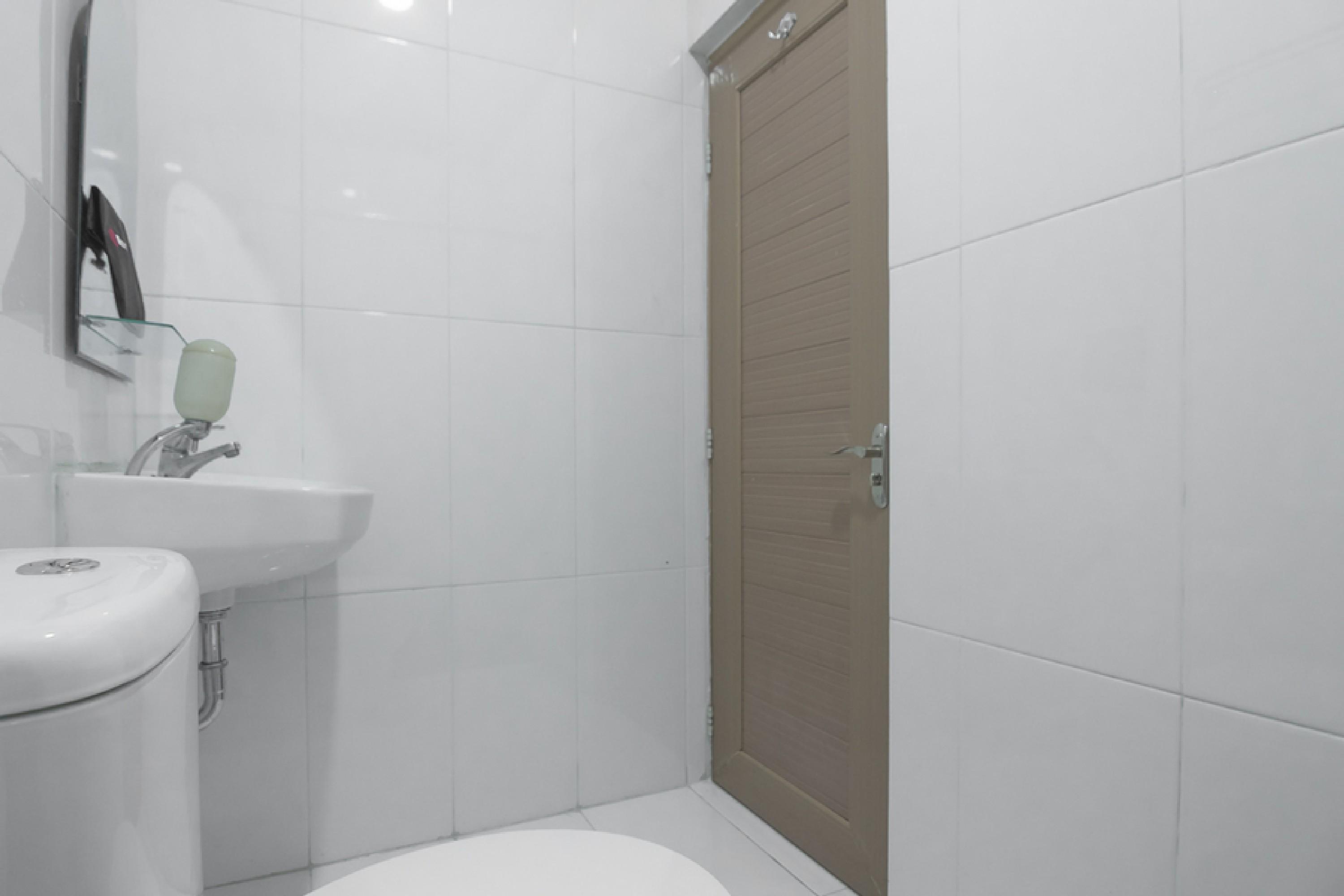 Hotel Reddoorz Near Itc Mangga Dua Jakarta Exteriér fotografie