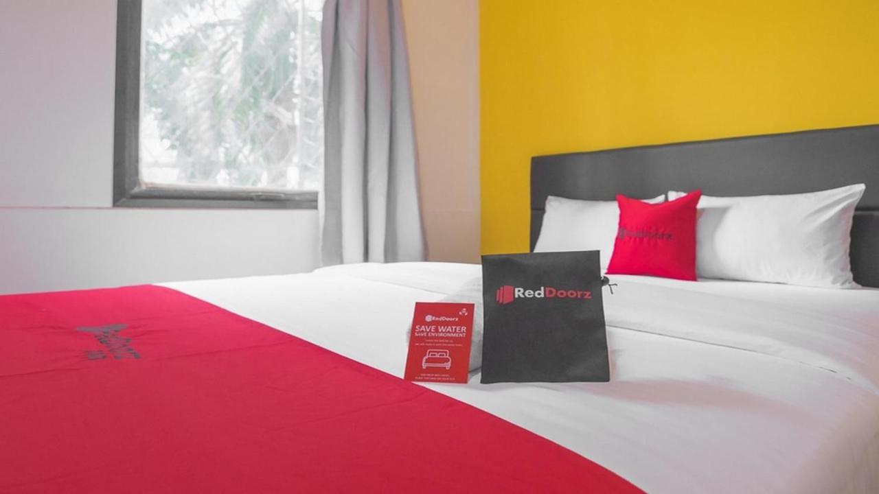 Hotel Reddoorz Near Itc Mangga Dua Jakarta Exteriér fotografie