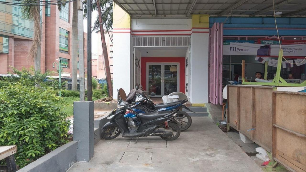 Hotel Reddoorz Near Itc Mangga Dua Jakarta Exteriér fotografie