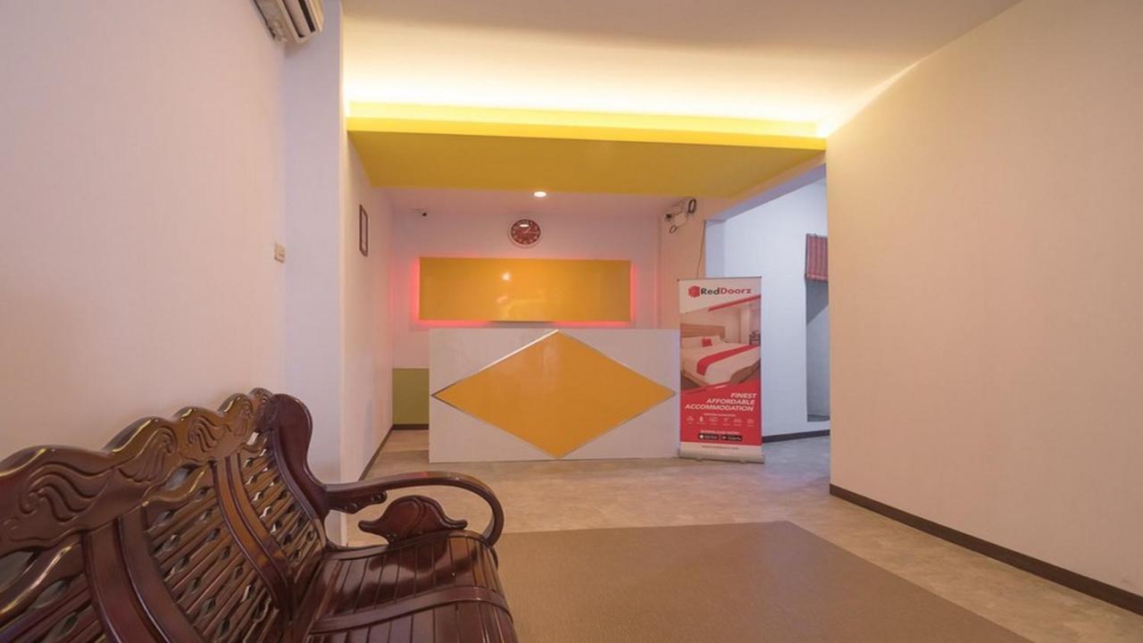 Hotel Reddoorz Near Itc Mangga Dua Jakarta Exteriér fotografie